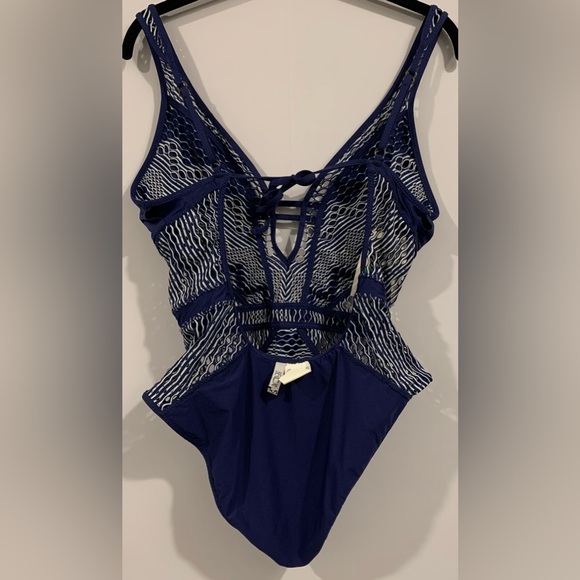 NWT, BECCA- "Color Play Mesh One Piece Swimsuit" in Navy/White, Sz Large - Picture 5 of 10